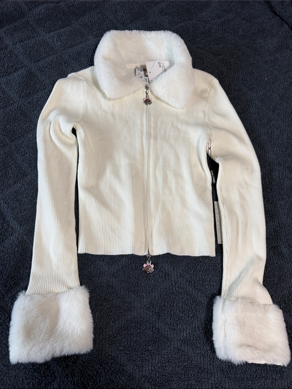 Forever 21 White Faux-Fur Trim Zip-up Disney collab Small